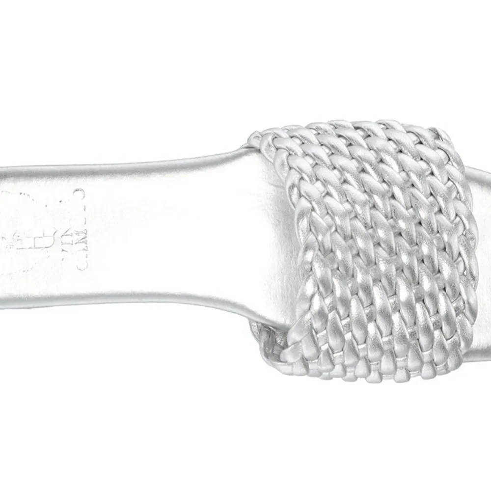 Vince Camuto Arissa Woven Flat Sandal in Pewter. SZ 6.5M